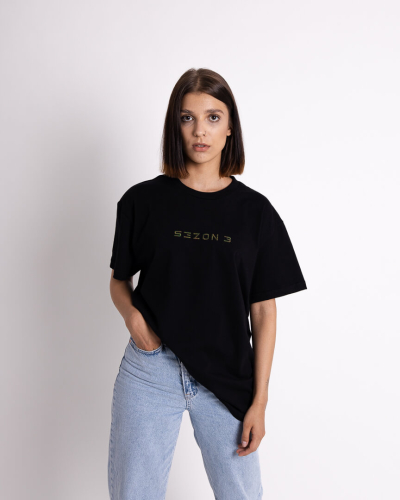 T-shirt Sezon 3 z haftem czarny oversize